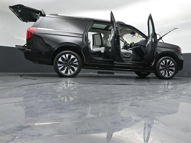 Certified 2025 Ford Expedition Max Platinum w/ Driver's Package AWD/4WD image 57