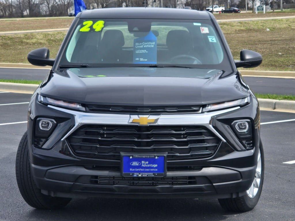 Used 2024 Chevrolet TrailBlazer LS w/ LS Confidence Package FWD image 3