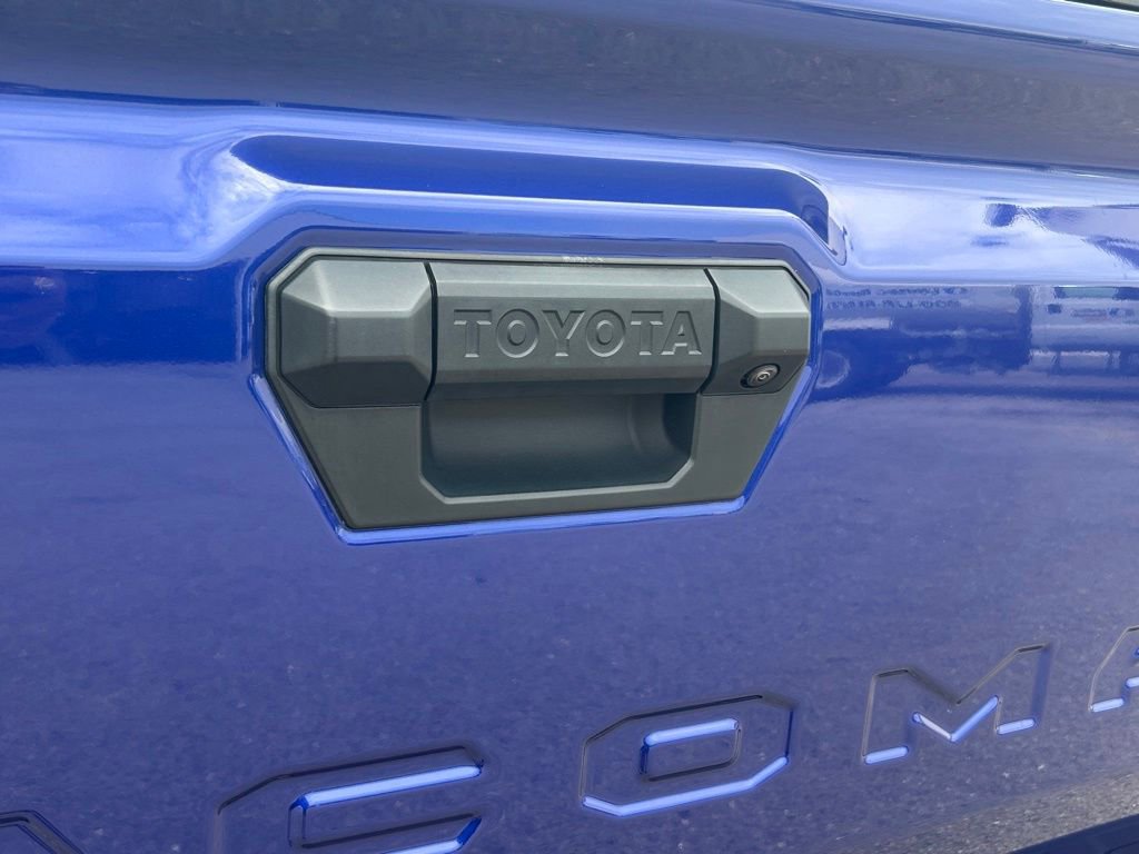 Used 2025 Toyota Tacoma SR5 RWD image 20
