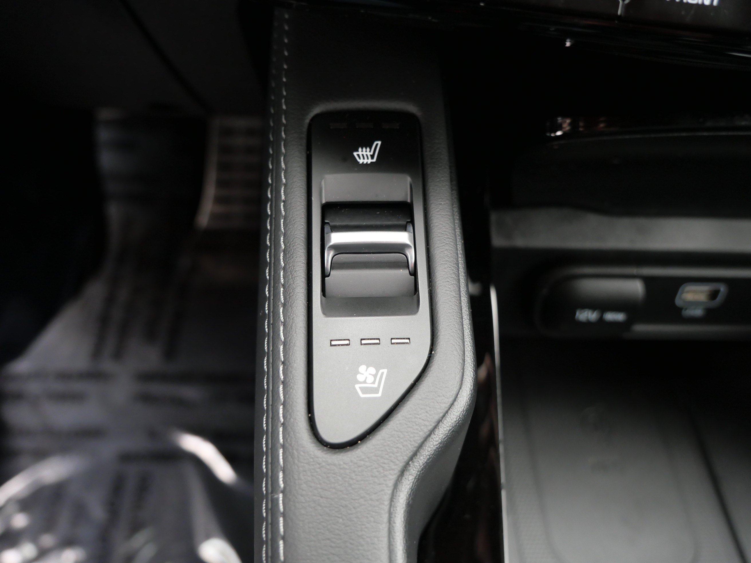 Used 2023 Kia Telluride SX X-Pro AWD/4WD image 33