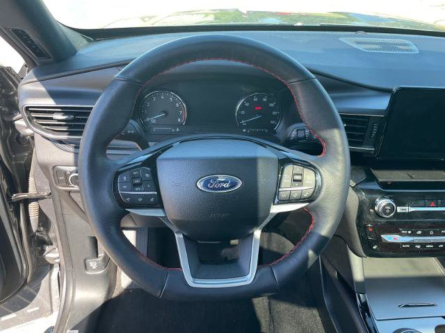 Certified 2024 Ford Explorer ST-Line w/ Class IV Trailer Tow Package AWD/4WD image 13