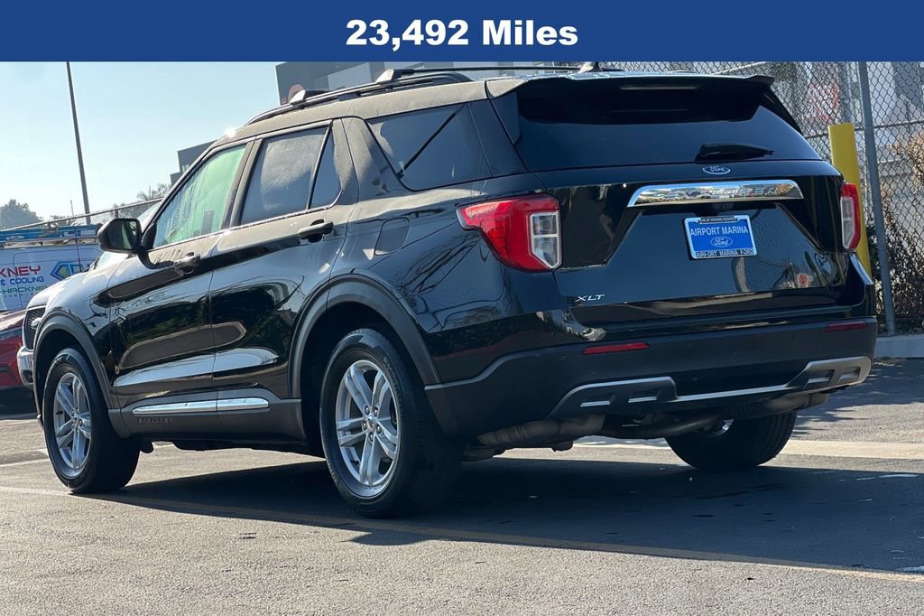 Certified 2022 Ford Explorer XLT w/ Equipment Group 202A image 7
