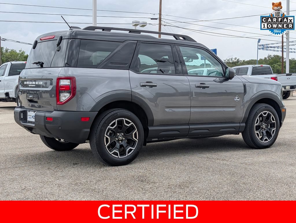 Certified 2025 Ford Bronco Sport Outer Banks w/ Outer Banks Tech Package+ AWD/4WD image 2