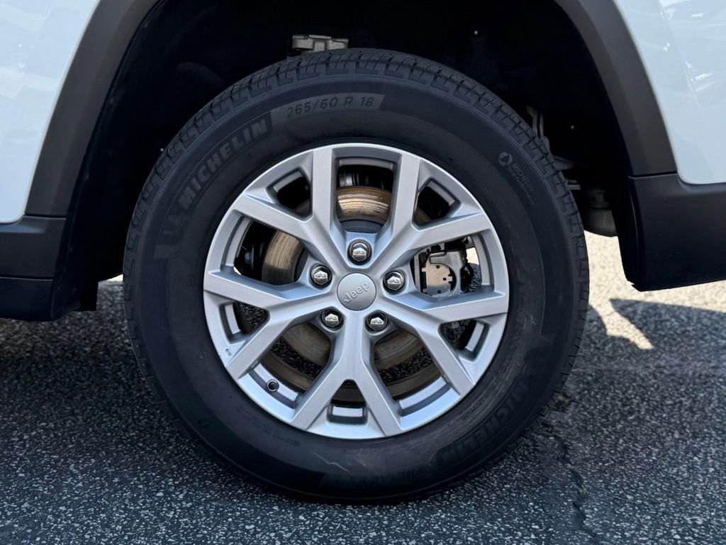 Used 2022 Jeep Grand Cherokee Limited image 12