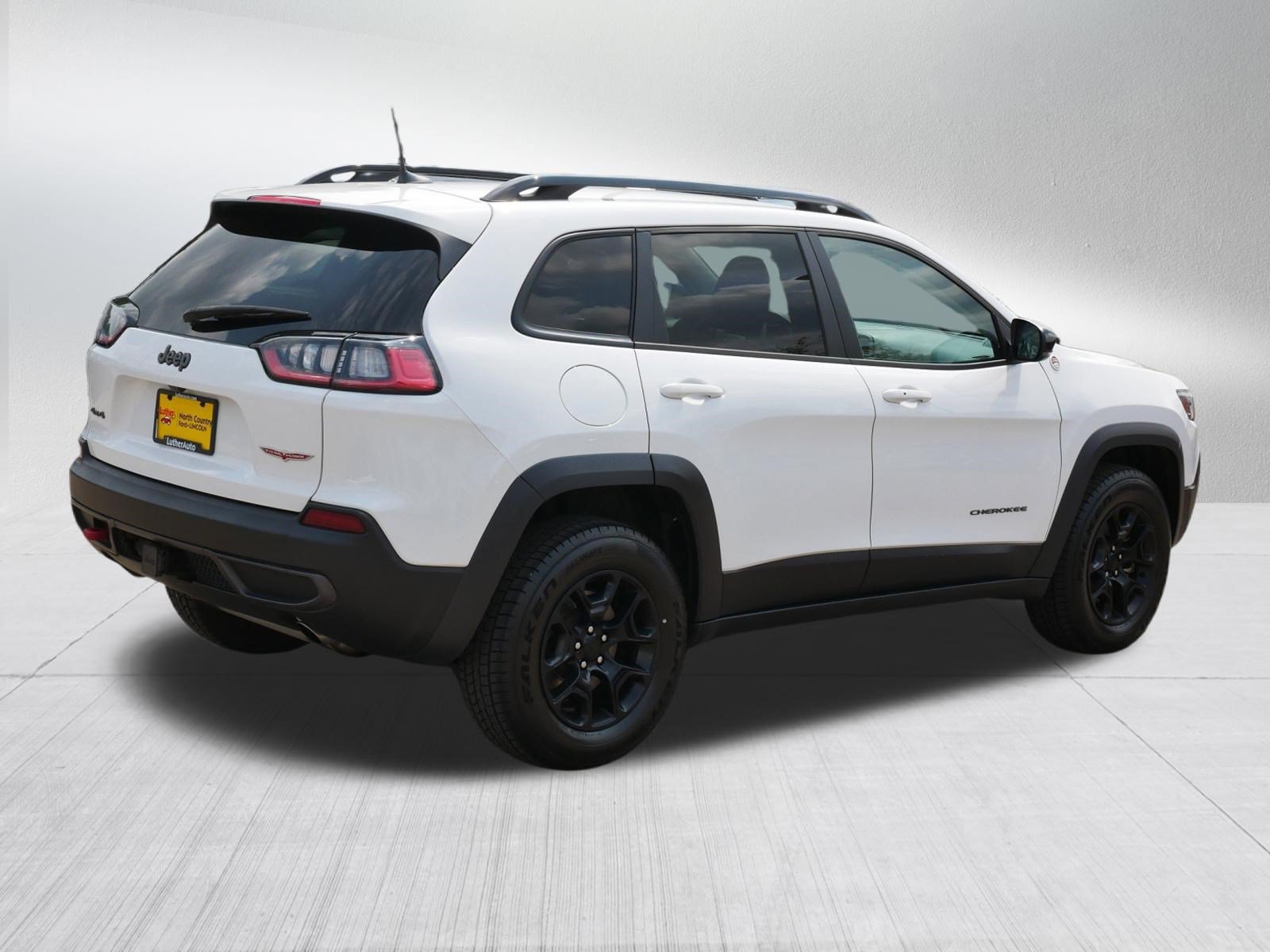 Used 2022 Jeep Cherokee Trailhawk w/ Sound & Nav Group AWD/4WD image 7