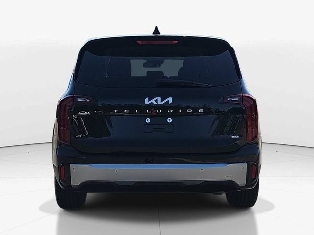 Used 2023 Kia Telluride LX AWD/4WD image 5