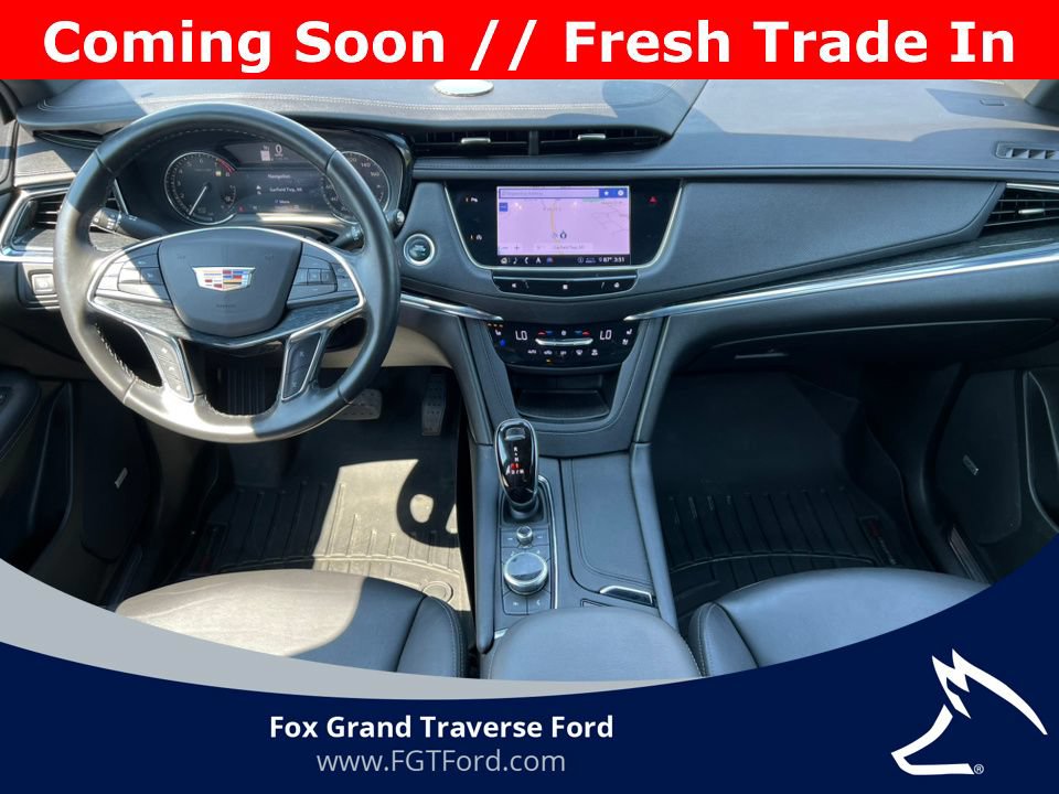 Used 2020 Cadillac XT5 Premium Luxury AWD/4WD image 2