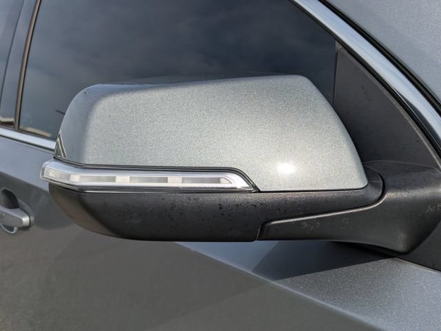 Used 2023 Chevrolet Traverse LT FWD image 12