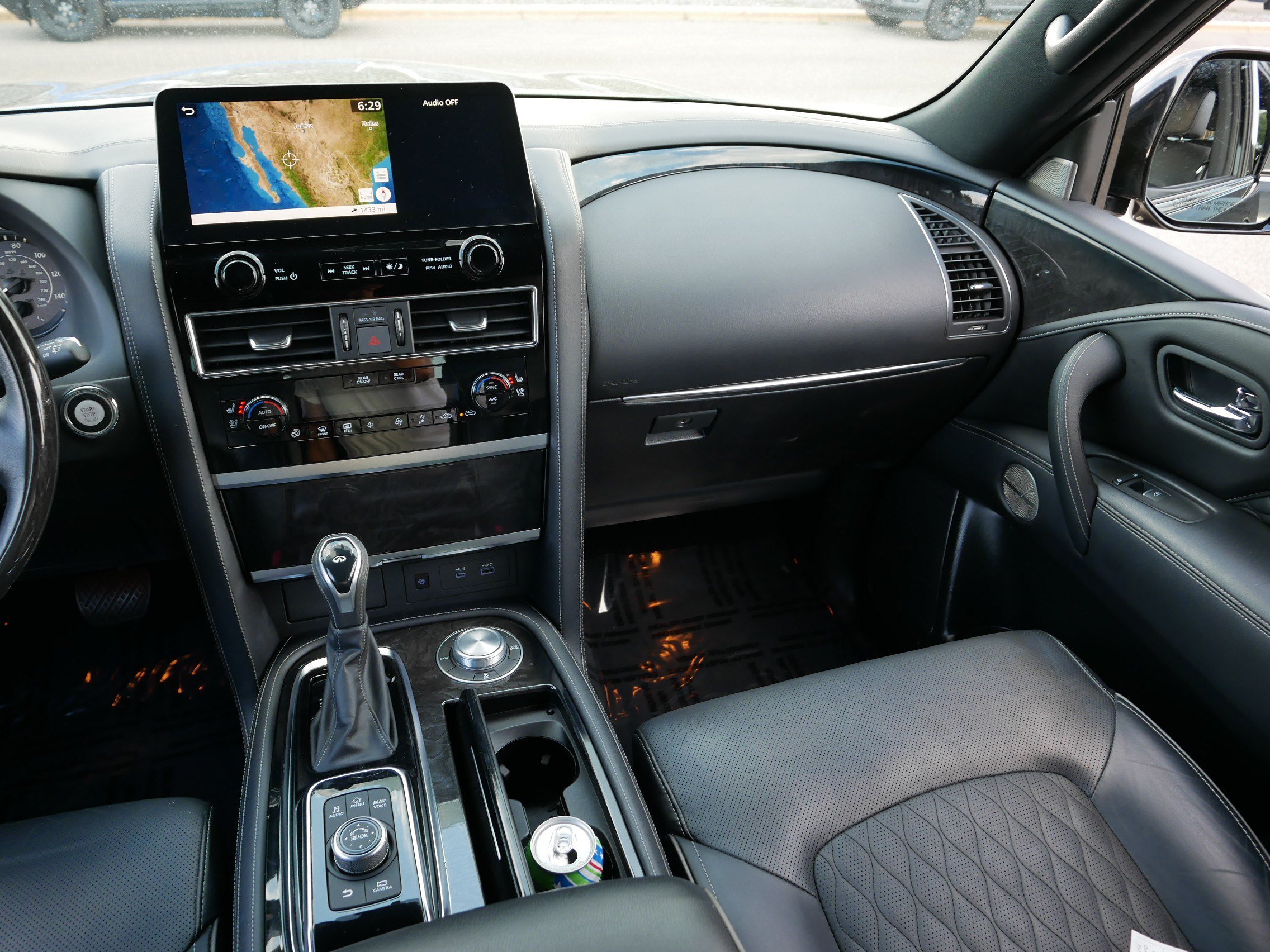 Used 2023 INFINITI QX80 Luxe AWD/4WD image 11