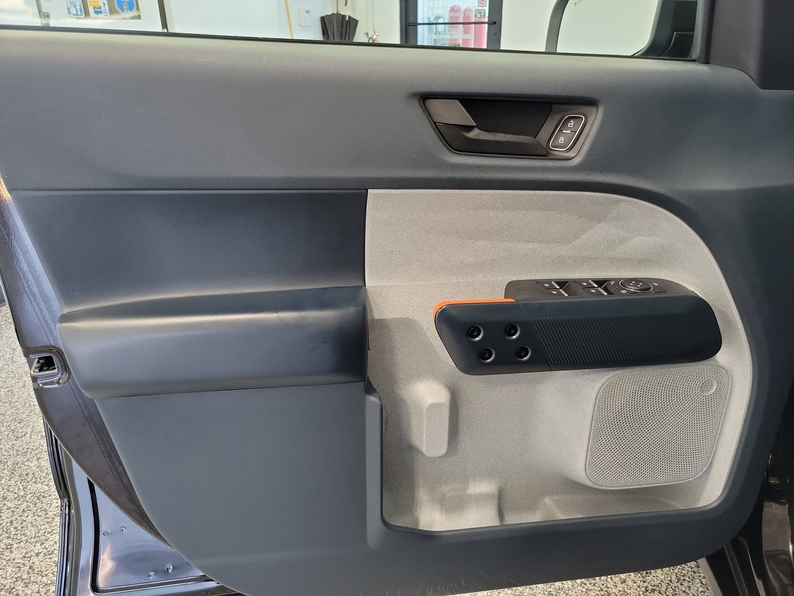 Certified 2022 Ford Maverick XLT FWD image 6