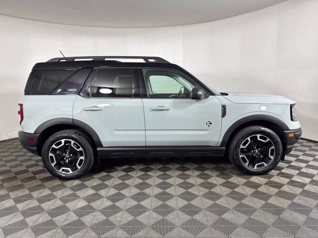 Certified 2022 Ford Bronco Sport Outer Banks w/ Tech Package AWD/4WD image 2