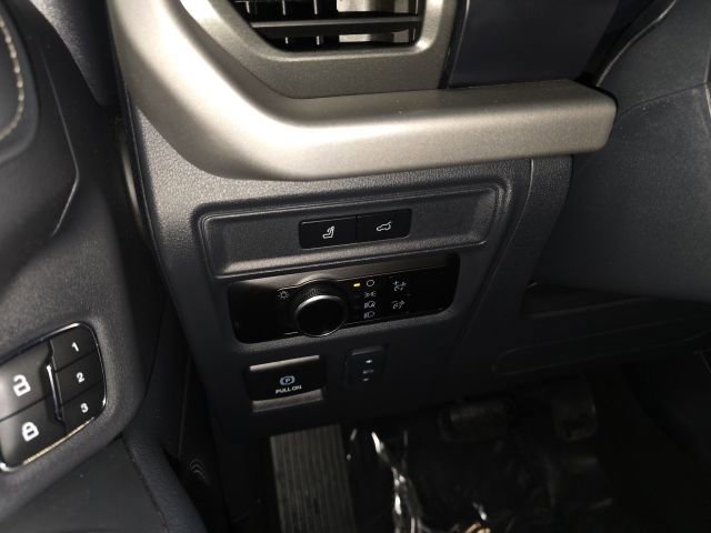 Certified 2024 Ford Expedition XLT image 27