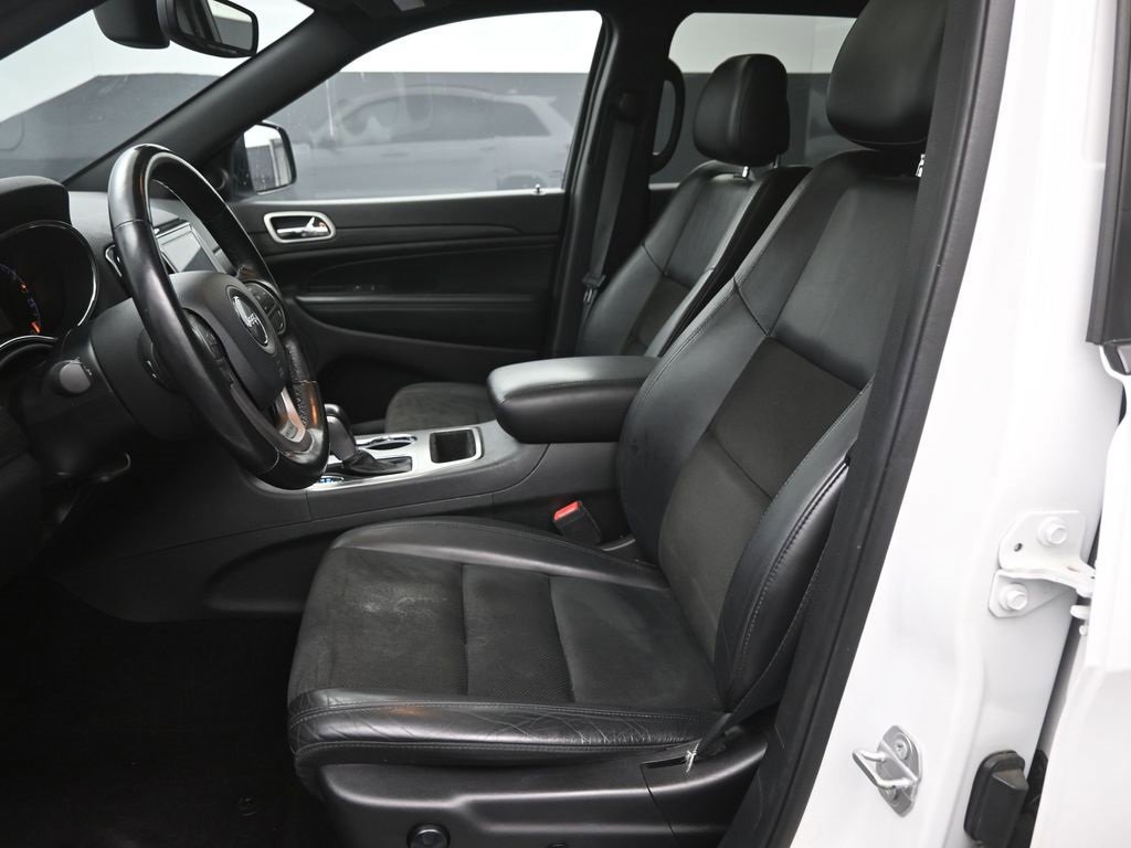Used 2020 Jeep Grand Cherokee Altitude image 22