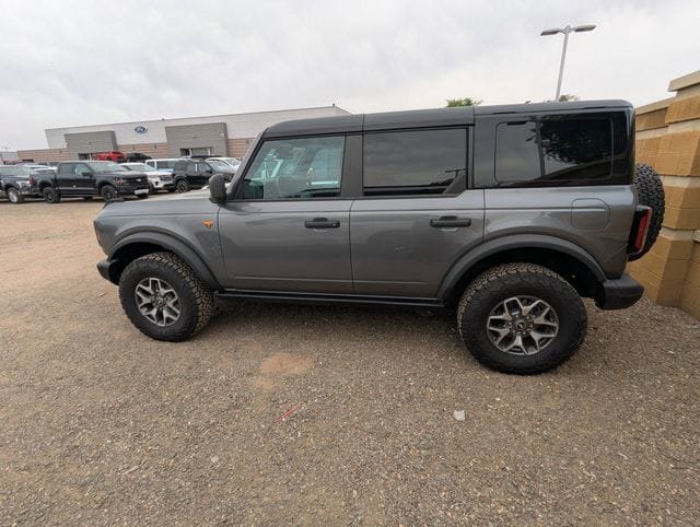 Certified 2025 Ford Bronco Badlands AWD/4WD image 9