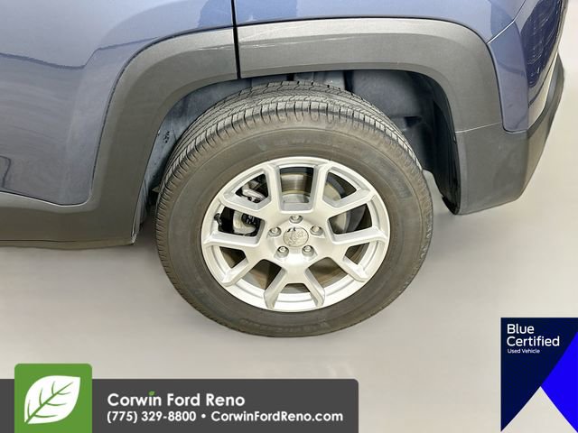 Used 2019 Jeep Renegade Latitude AWD/4WD image 31