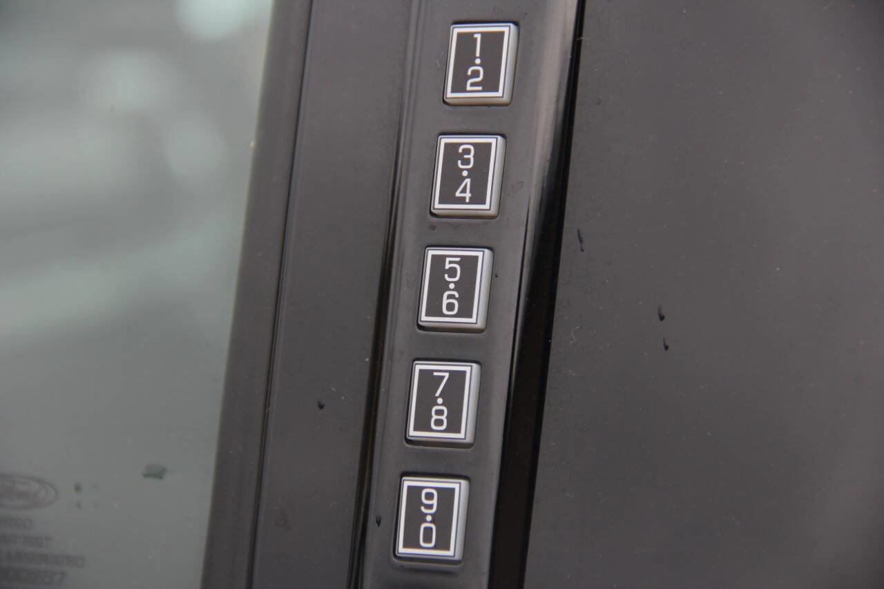 Certified 2023 Ford F150 Platinum w/ Equipment Group 701A High image 32