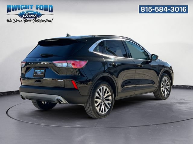 Certified 2022 Ford Escape Titanium AWD/4WD image 5