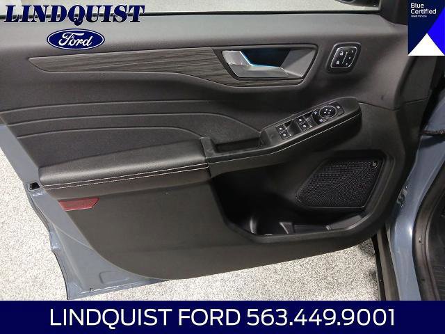 Certified 2023 Ford Escape Platinum w/ Premium Technology Package AWD/4WD image 10