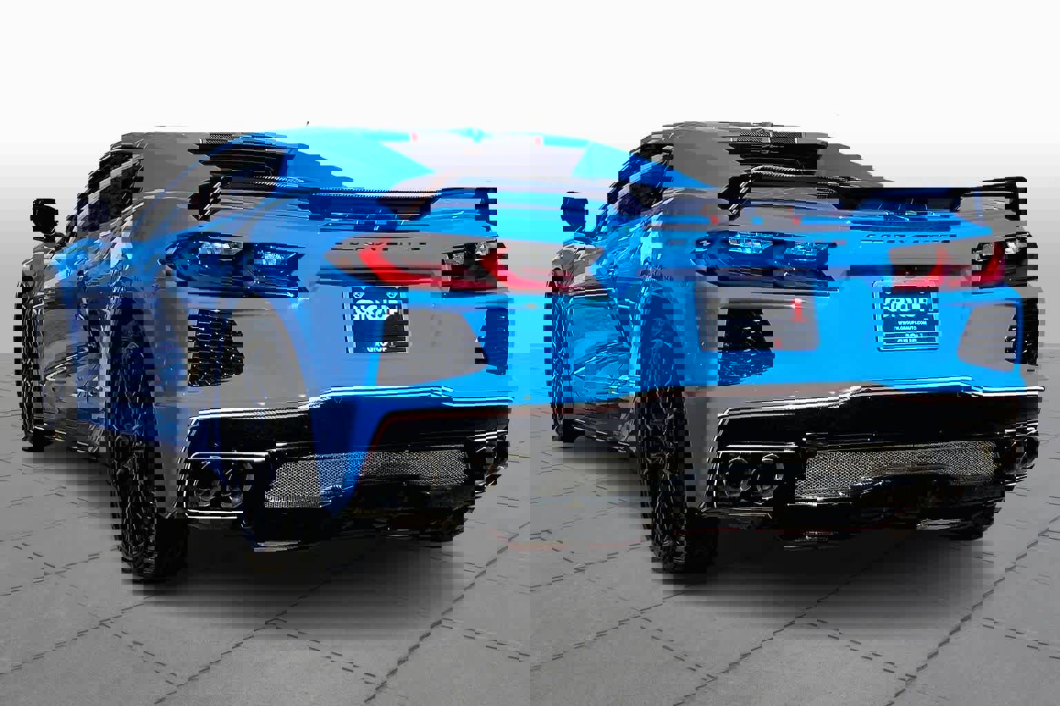 Used 2023 Chevrolet Corvette 3LT w/ Battery Protection Package image 4