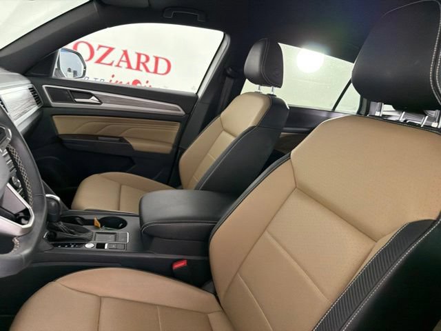 Used 2021 Volkswagen Atlas Cross Sport SE FWD image 11