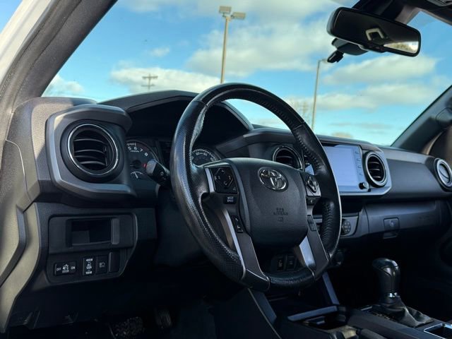 Used 2019 Toyota Tacoma TRD Off-Road w/ Technology Package image 8