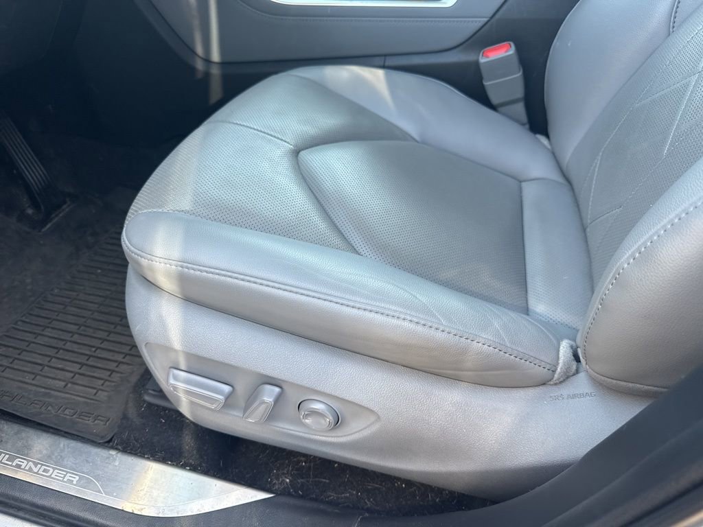 Used 2023 Toyota Highlander Platinum image 7