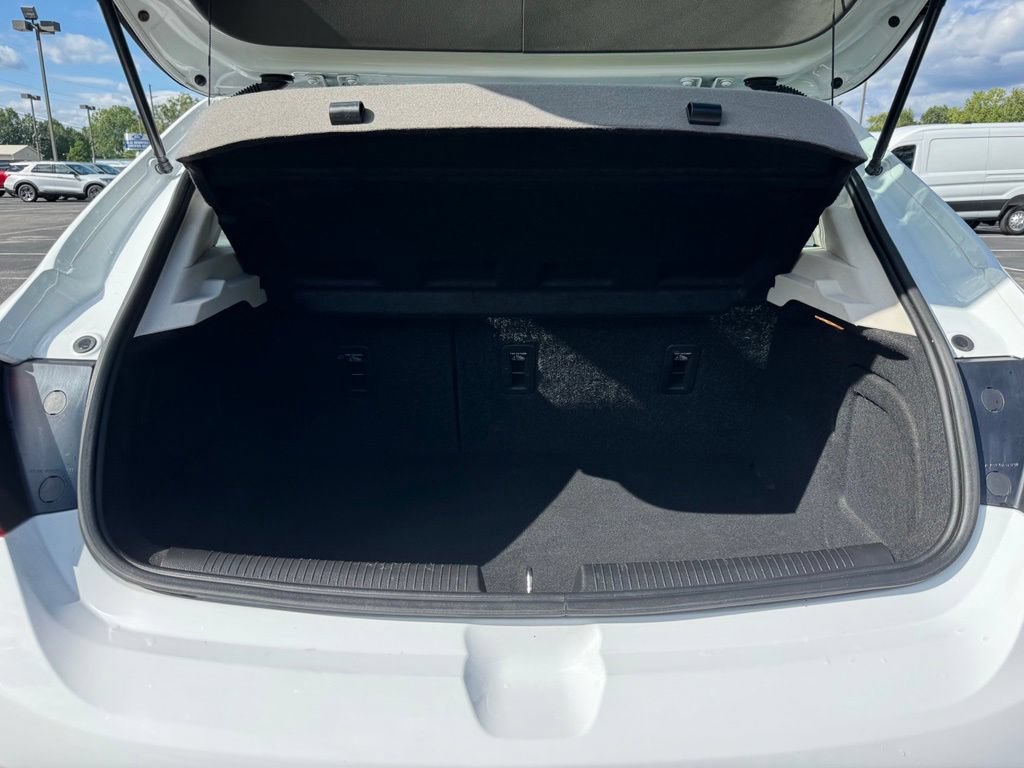 Used 2017 Chevrolet Cruze LT FWD image 39