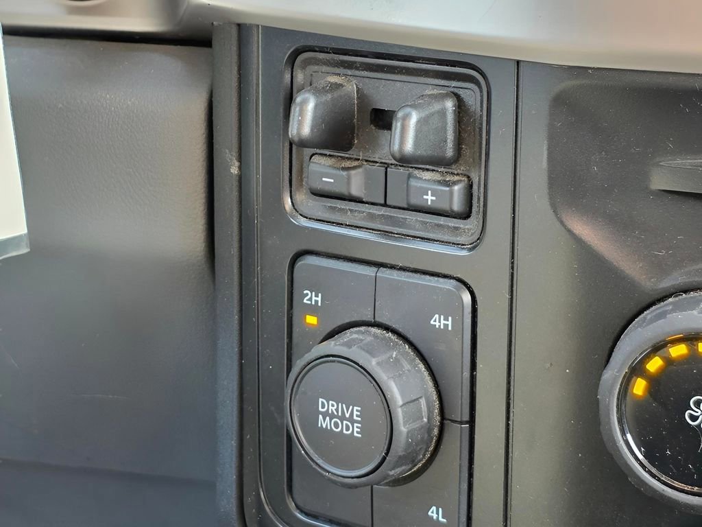 Certified 2025 Ford F350 XLT image 24
