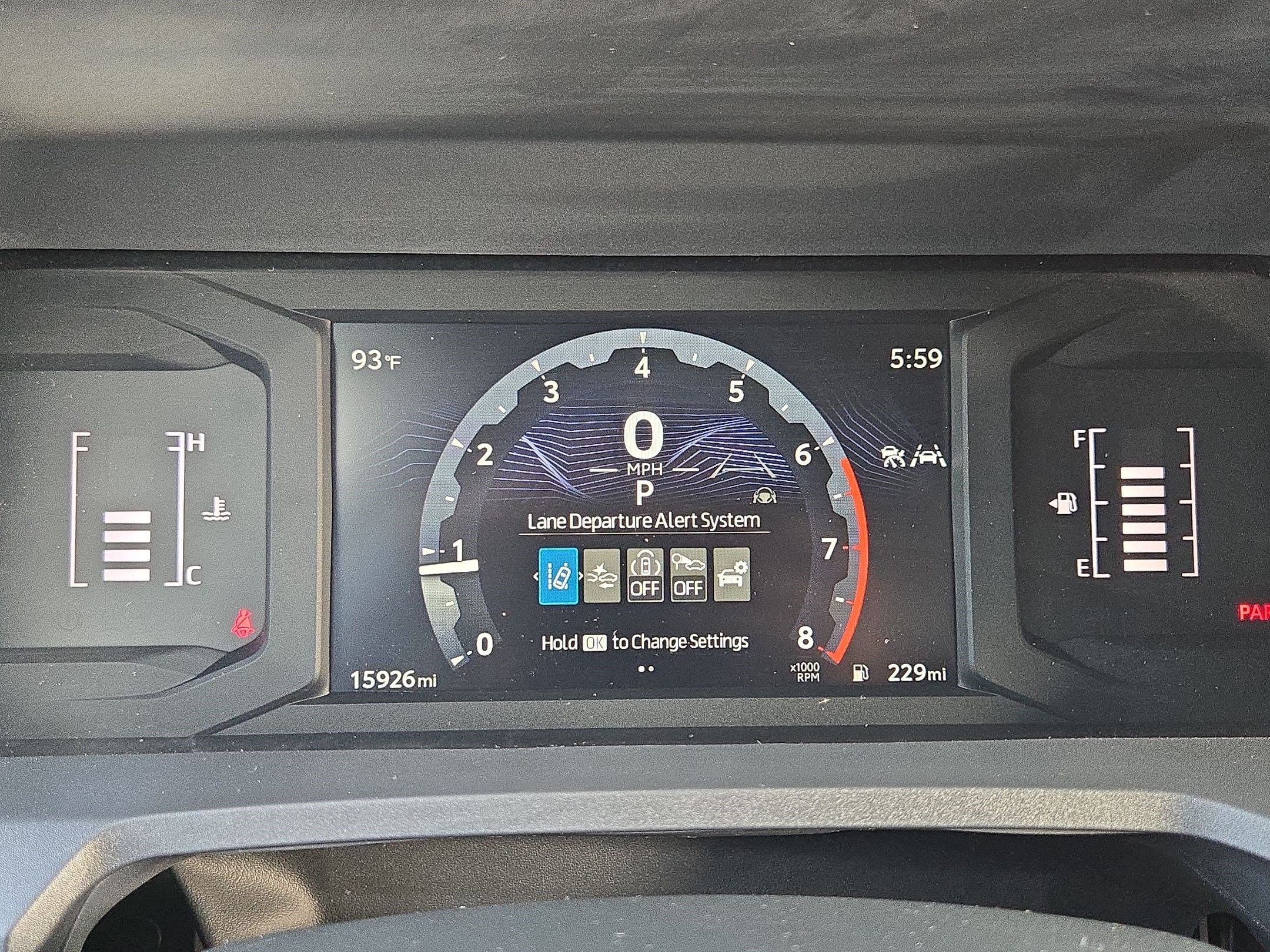 Used 2025 Toyota Tacoma SR AWD/4WD image 22