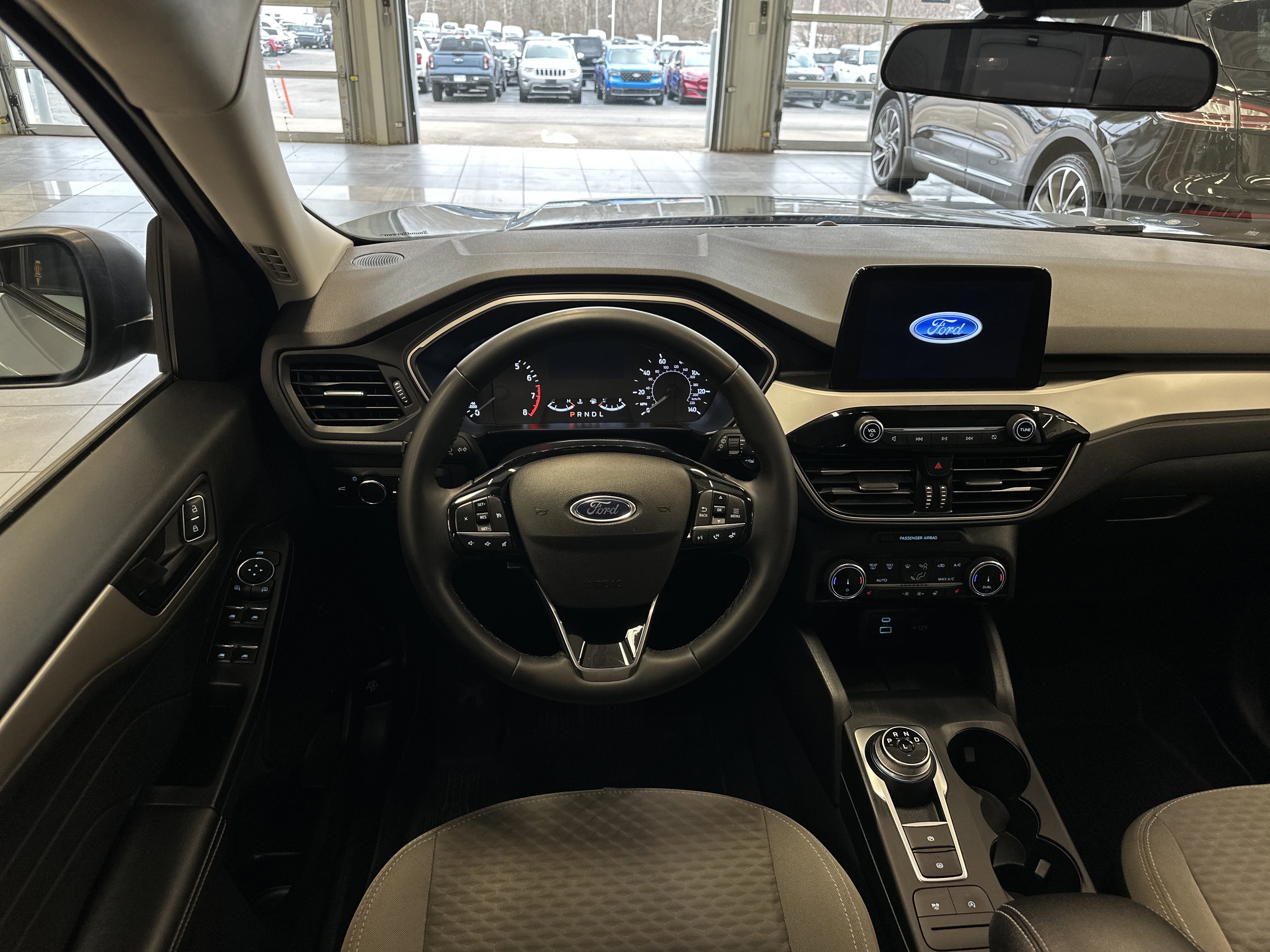 Certified 2022 Ford Escape SE w/ Convenience Package image 2