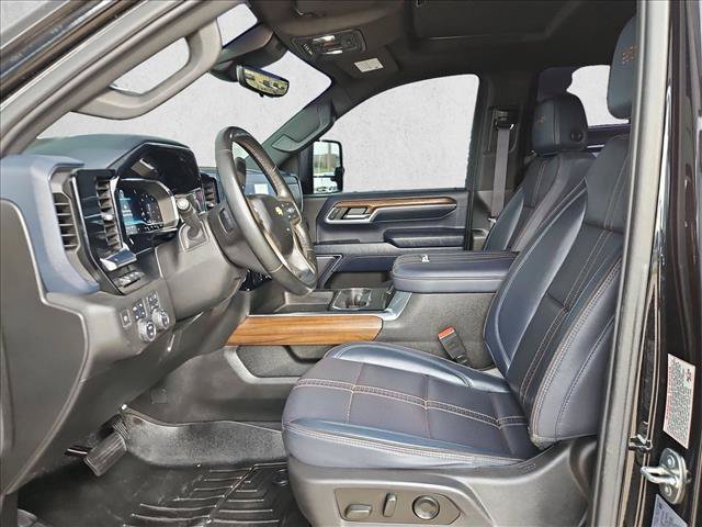 Used 2024 Chevrolet Silverado 3500 High Country w/ High Country Premium Package AWD/4WD image 13