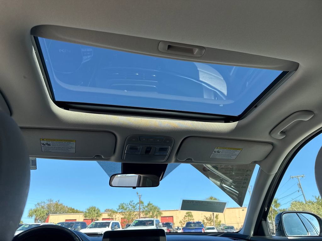 Used 2022 Kia Telluride S image 11