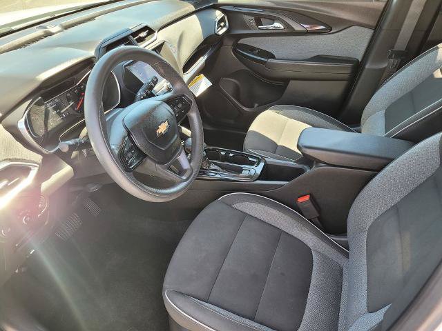 Used 2023 Chevrolet TrailBlazer LT FWD image 15