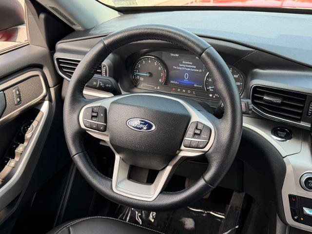 Certified 2022 Ford Explorer XLT w/ Equipment Group 202A AWD/4WD image 25