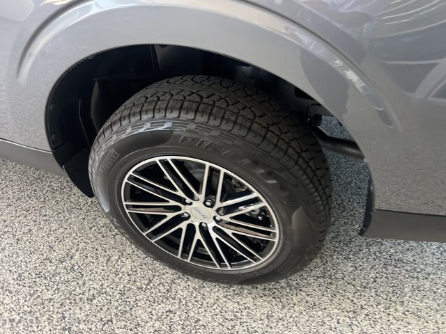 Certified 2024 Ford Maverick Lariat w/ FX4 Off-Road Package AWD/4WD image 11