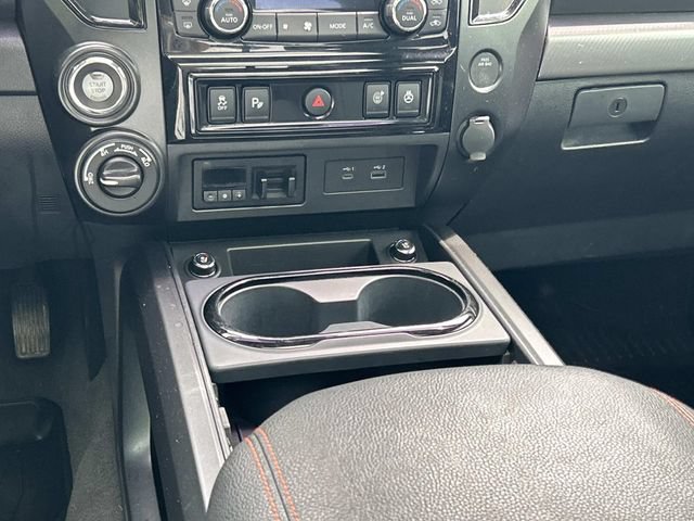 Used 2022 Nissan Titan PRO-4X w/ Pro-4x Convenience Package AWD/4WD image 14