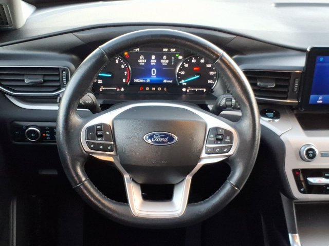 Certified 2023 Ford Explorer XLT w/ Equipment Group 202A AWD/4WD image 16