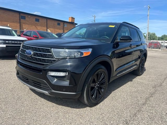 Certified 2023 Ford Explorer XLT w/ Equipment Group 202A AWD/4WD image 29