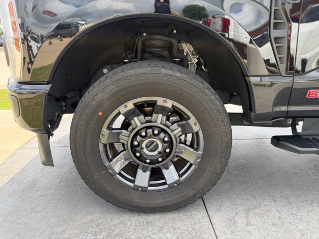 Certified 2024 Ford F250 Lariat w/ Lariat Ultimate Package AWD/4WD image 4
