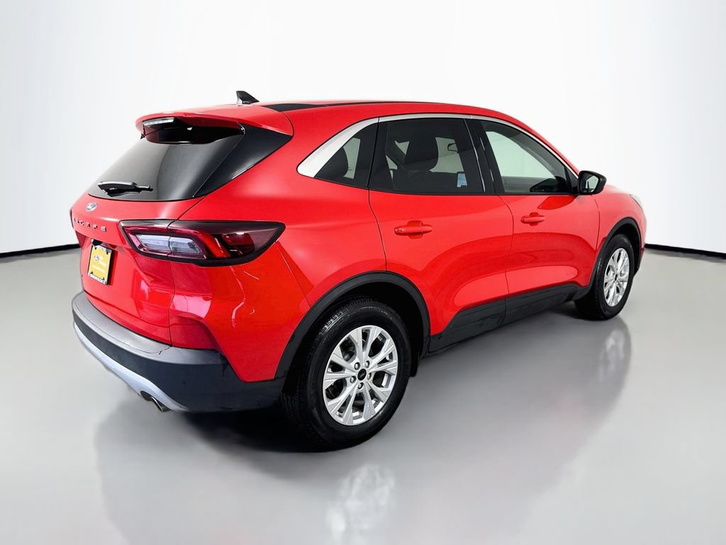 Certified 2024 Ford Escape Active w/ Cold Weather Package FWD image 7