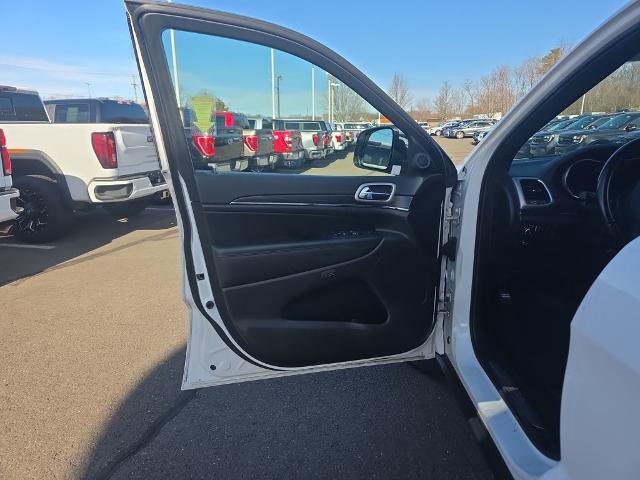 Used 2022 Jeep Grand Cherokee Limited AWD/4WD image 19