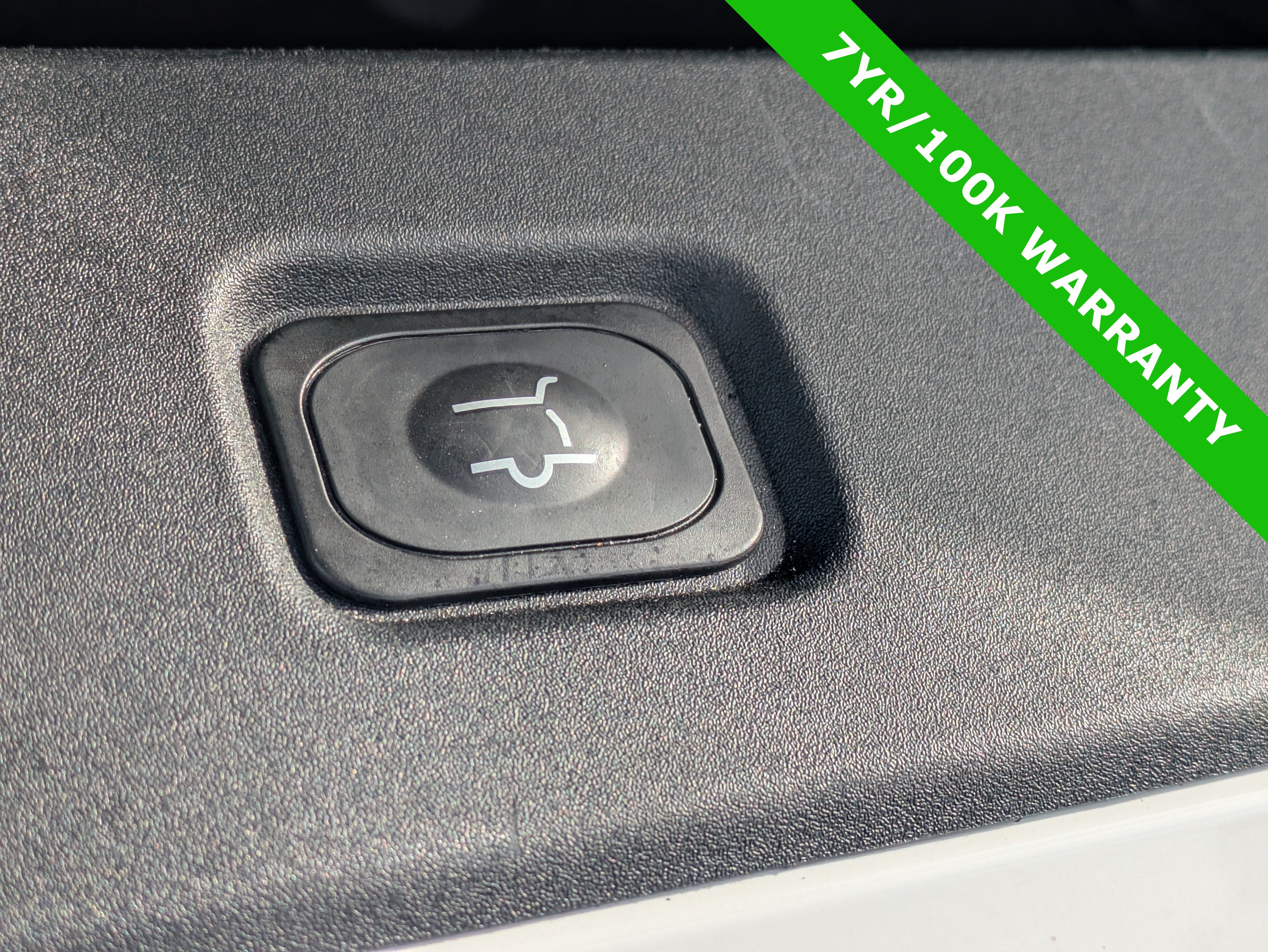 Certified 2025 Ford Expedition Active AWD/4WD image 16