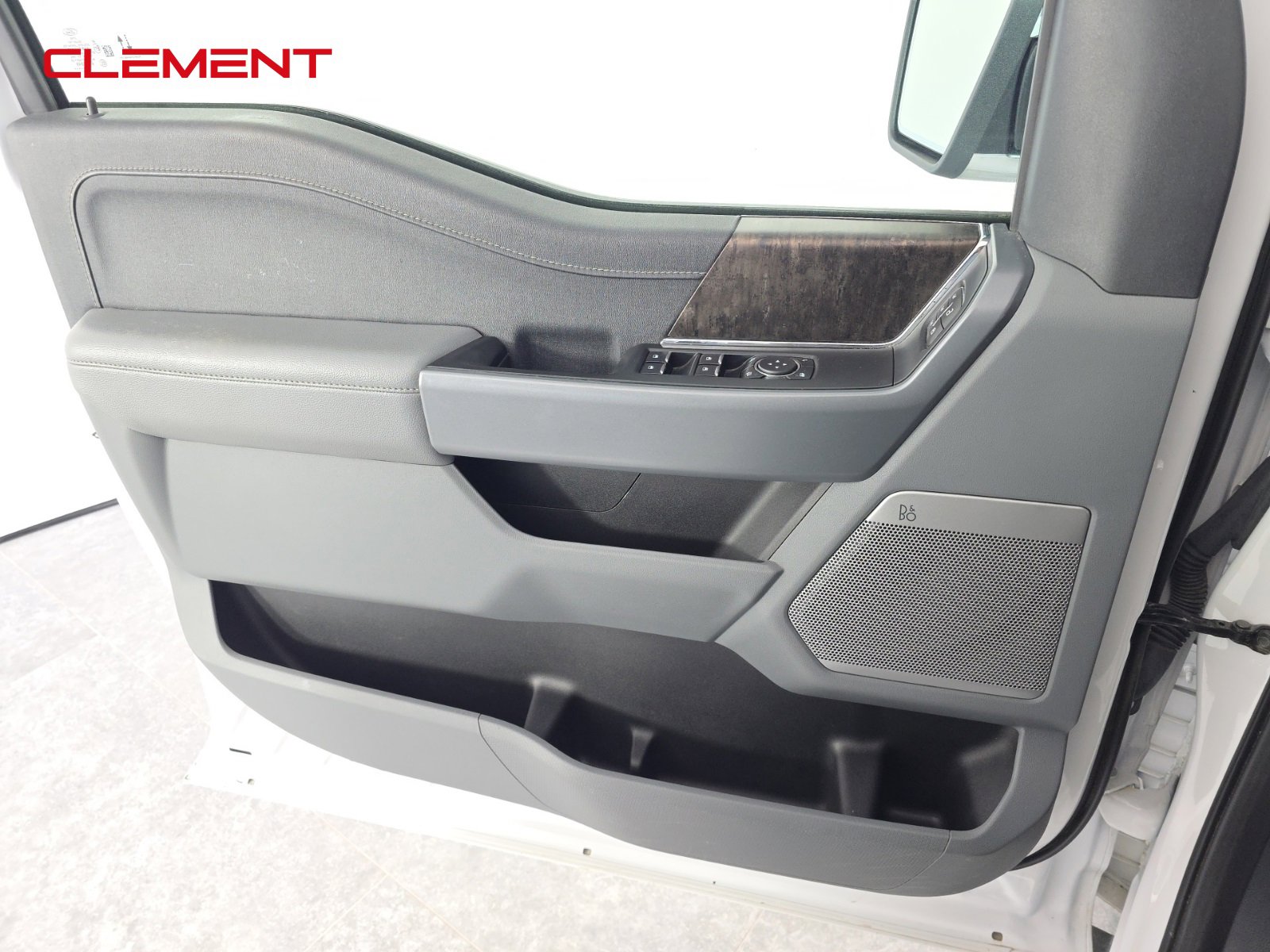 Certified 2023 Ford F150 Lariat w/ Equipment Group 502A High image 25