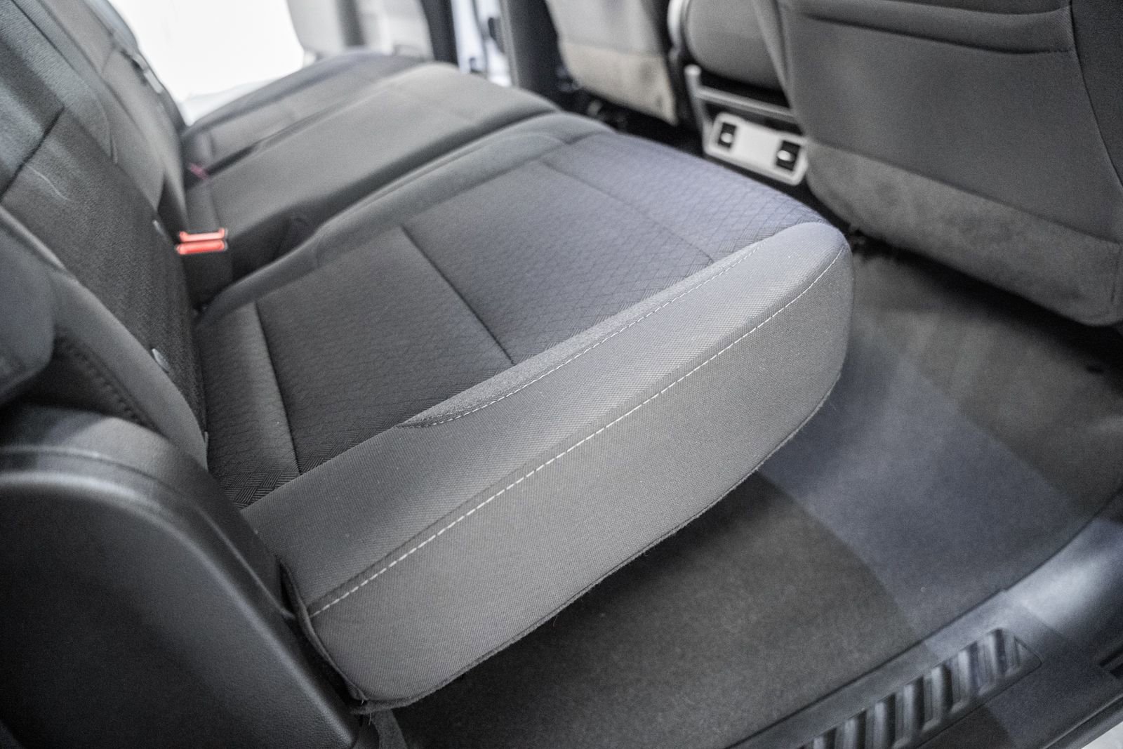 Used 2023 Chevrolet Silverado 1500 Custom AWD/4WD image 33