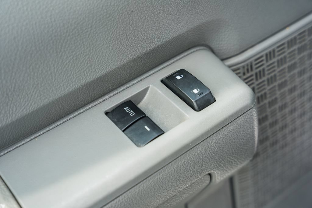 Certified 2021 Ford E-350 and Econoline 350 Super Duty w/ Power Windows & Locks Group RWD image 39