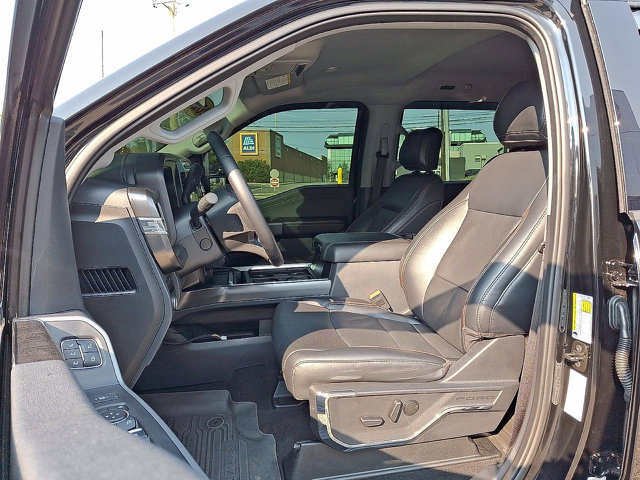 Certified 2024 Ford F250 Lariat w/ Lariat Ultimate Package AWD/4WD image 11