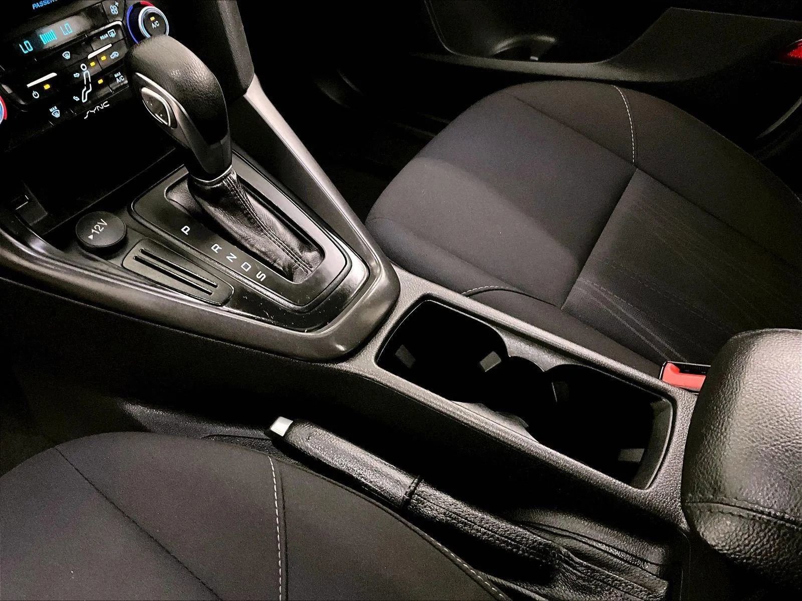 Certified 2018 Ford Focus SEL FWD image 16