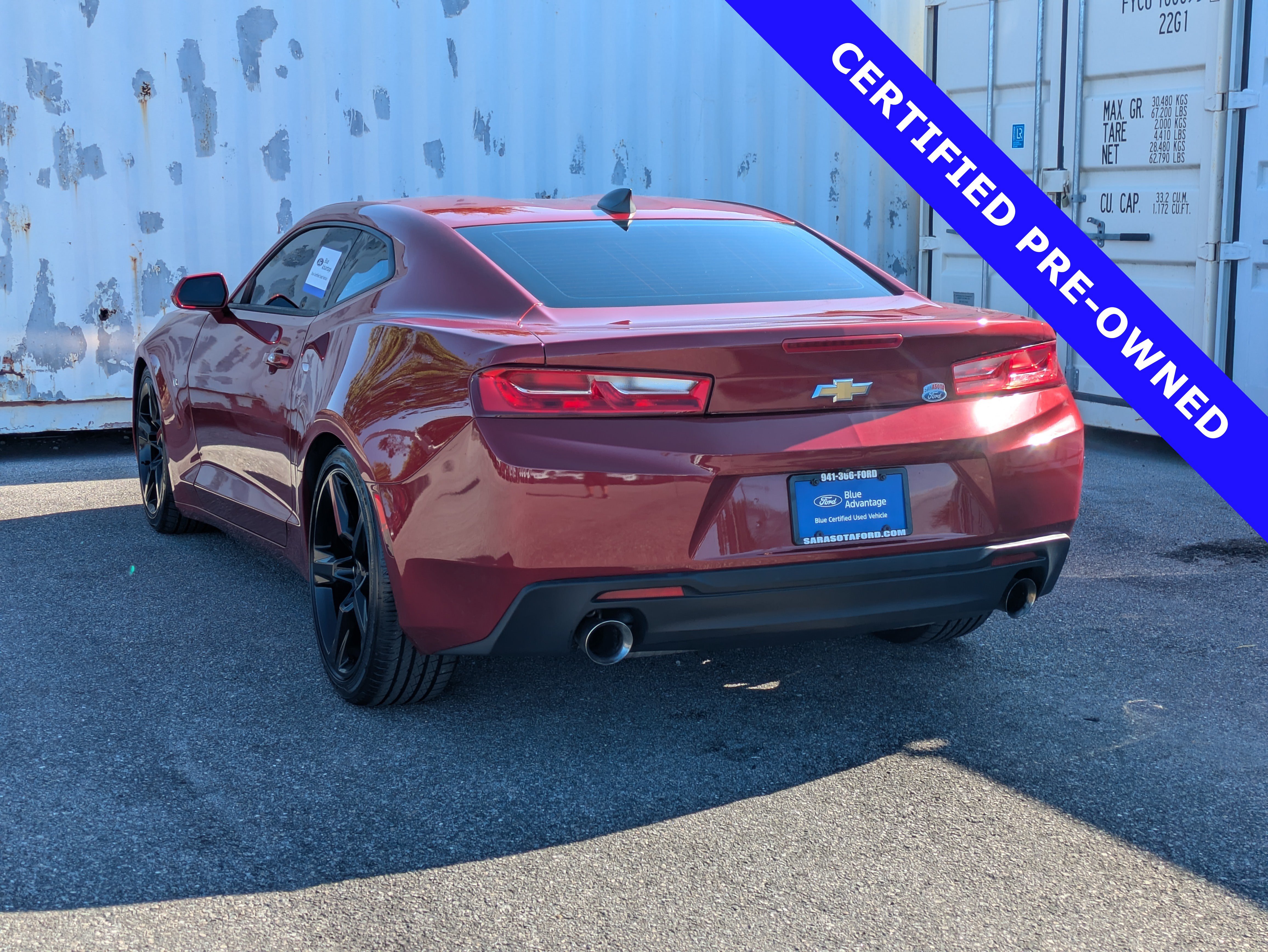 Used 2018 Chevrolet Camaro LT RWD image 6