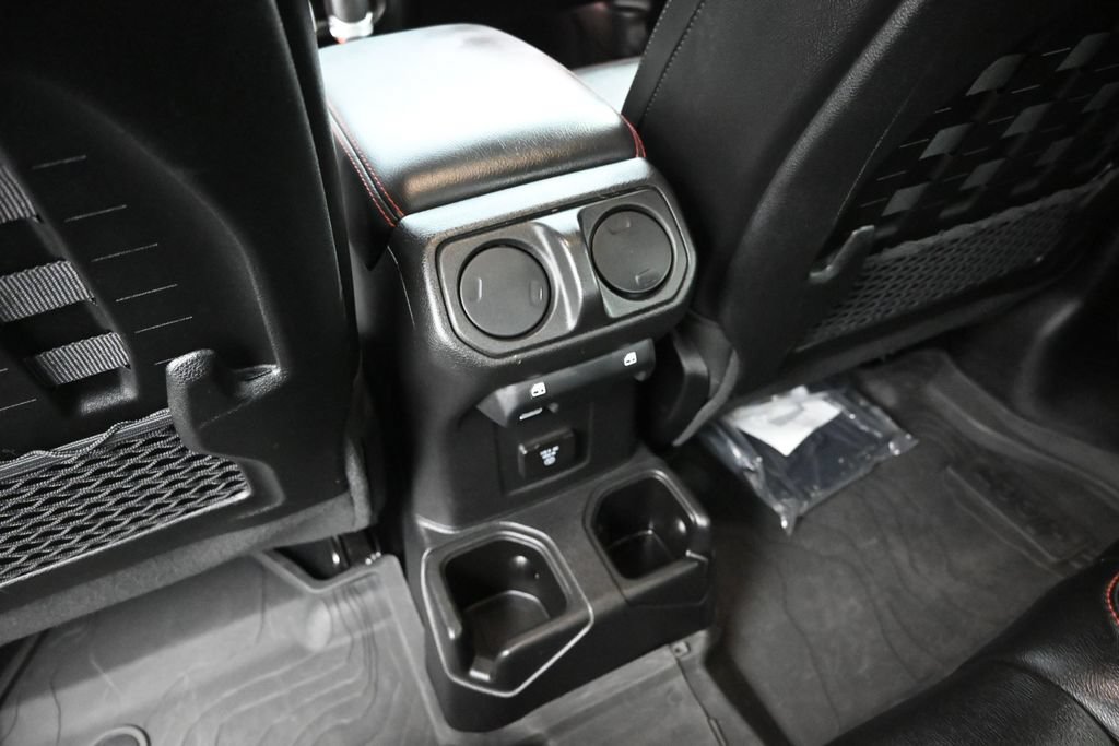 Used 2023 Jeep Gladiator Rubicon w/ LED Lighting Group AWD/4WD image 18