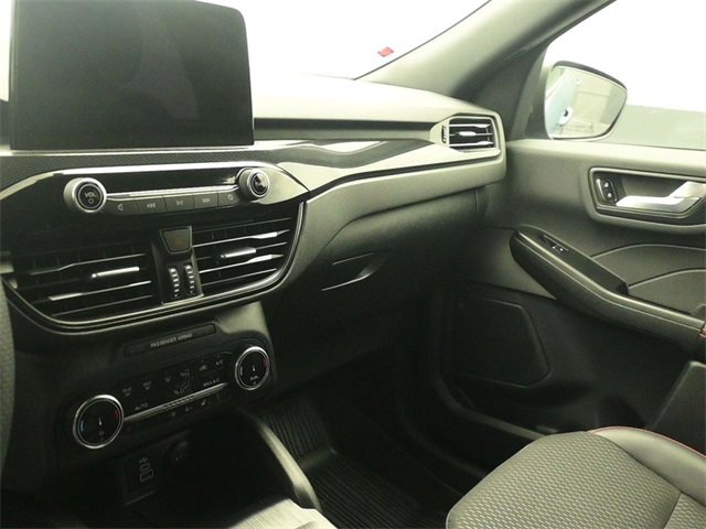 Certified 2025 Ford Escape ST-Line Elite image 13